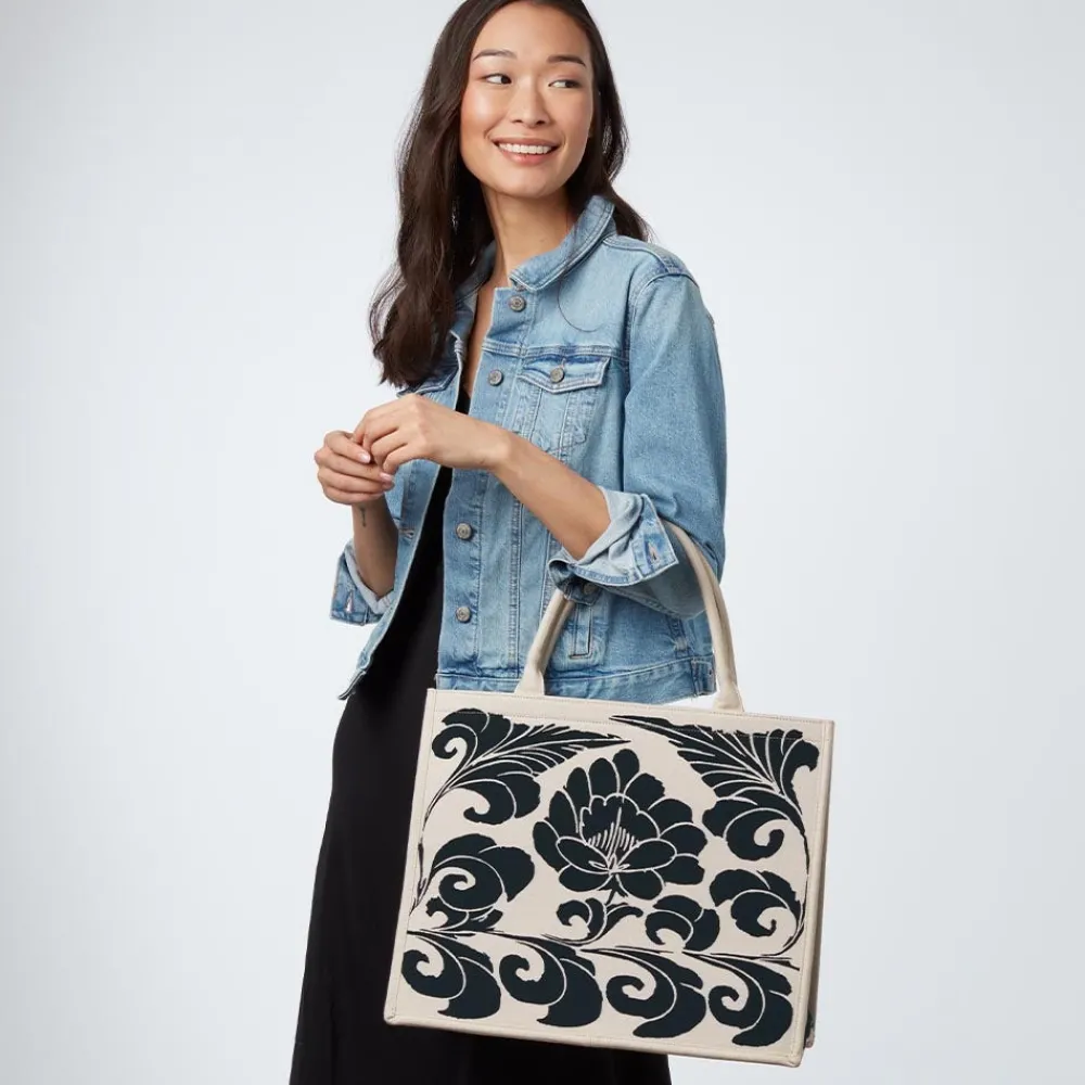 Bags^The Met Store Chinese Peony Oversize Structured Tote